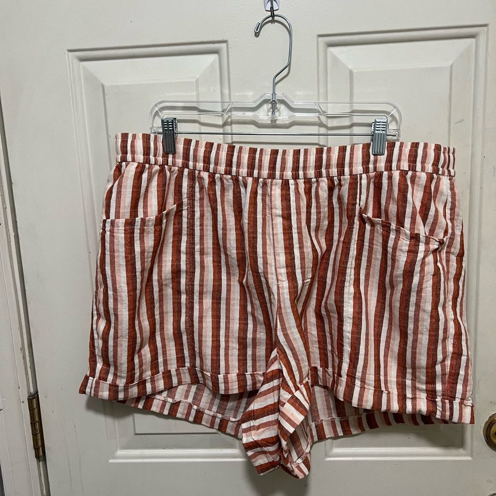 Old Navy High Waist Striped Linen-Blend Shorts — Rust and White